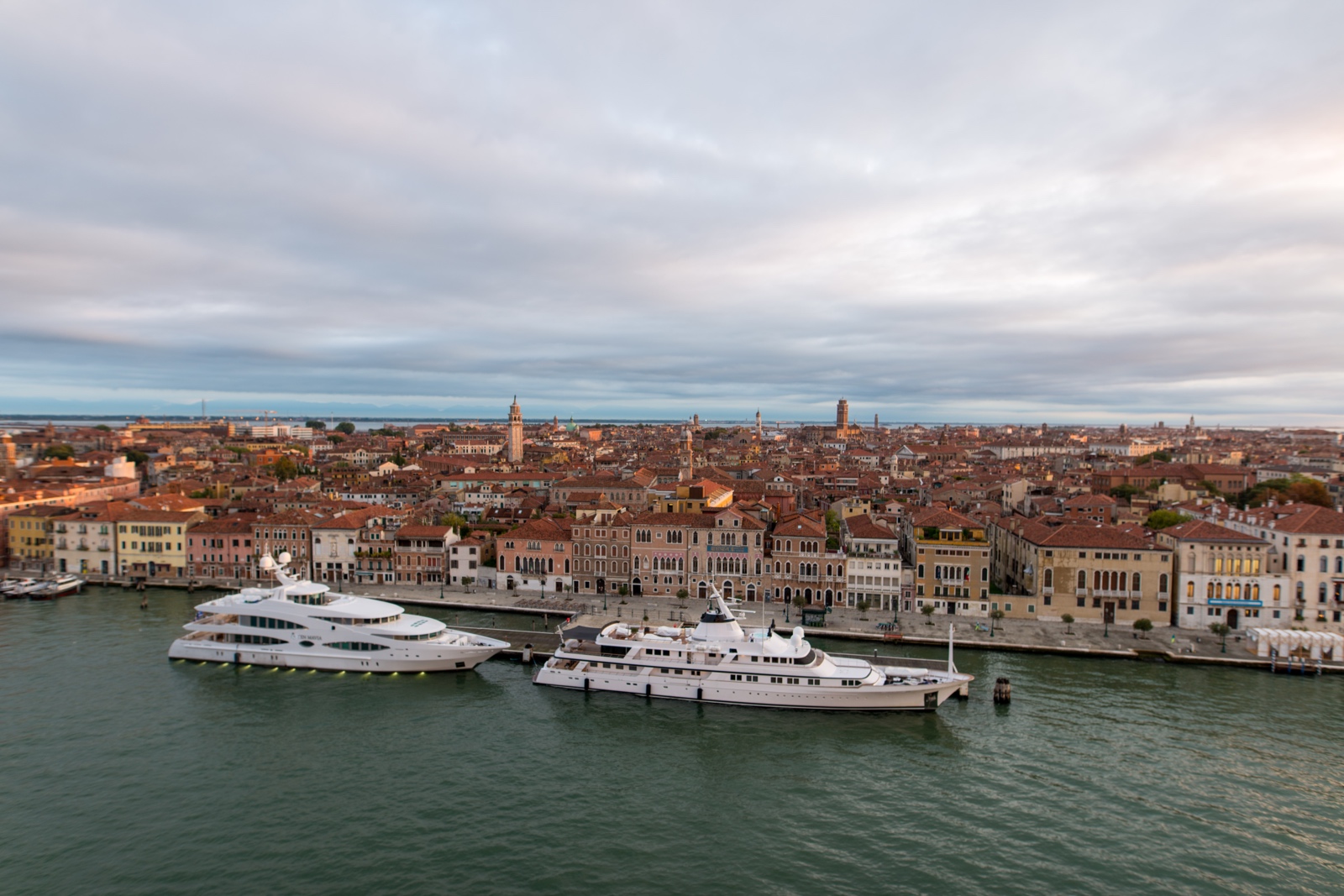 Einfahrt in Venedig