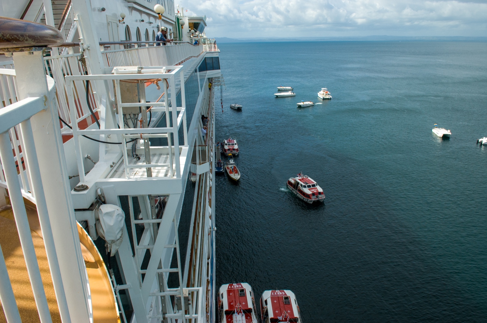 Ausschiffung mit Tenderboot