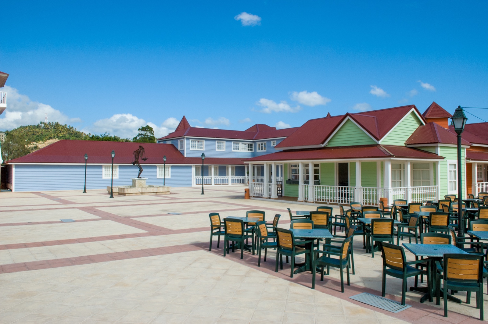 Neues Shopping Center auf Samana