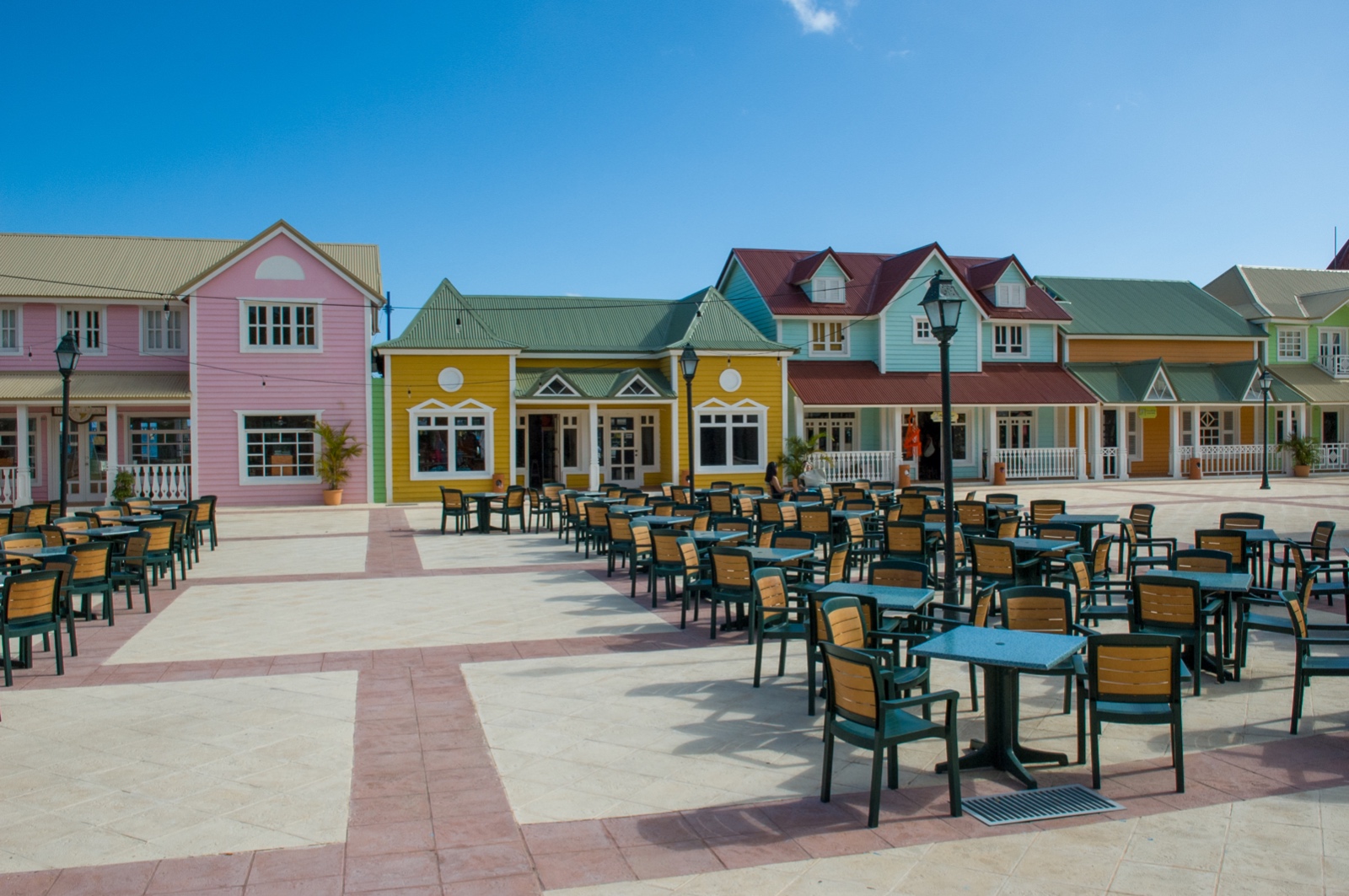 Neues Shopping Center auf Samana