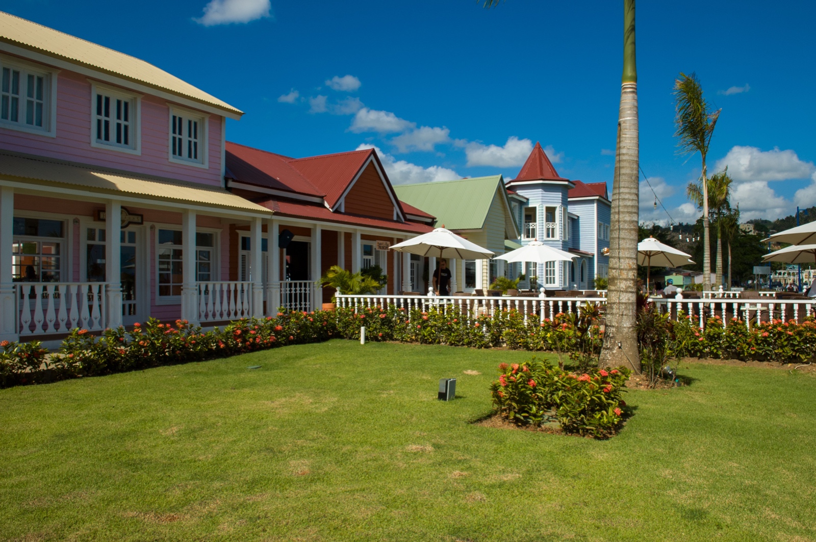 Neues Shopping Center auf Samana