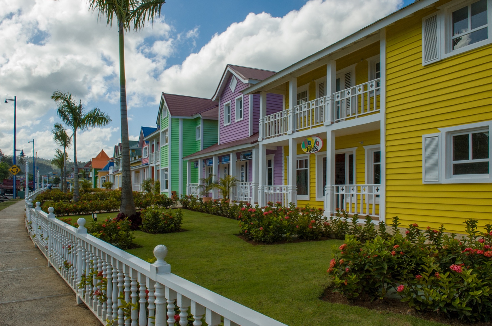 Neues Shopping Center auf Samana