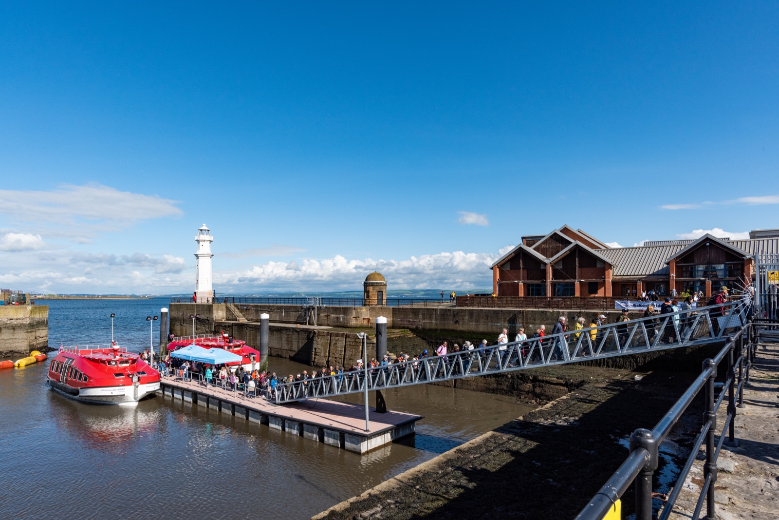 Tenderboote in Newhaven, Edinburgh, Schottland