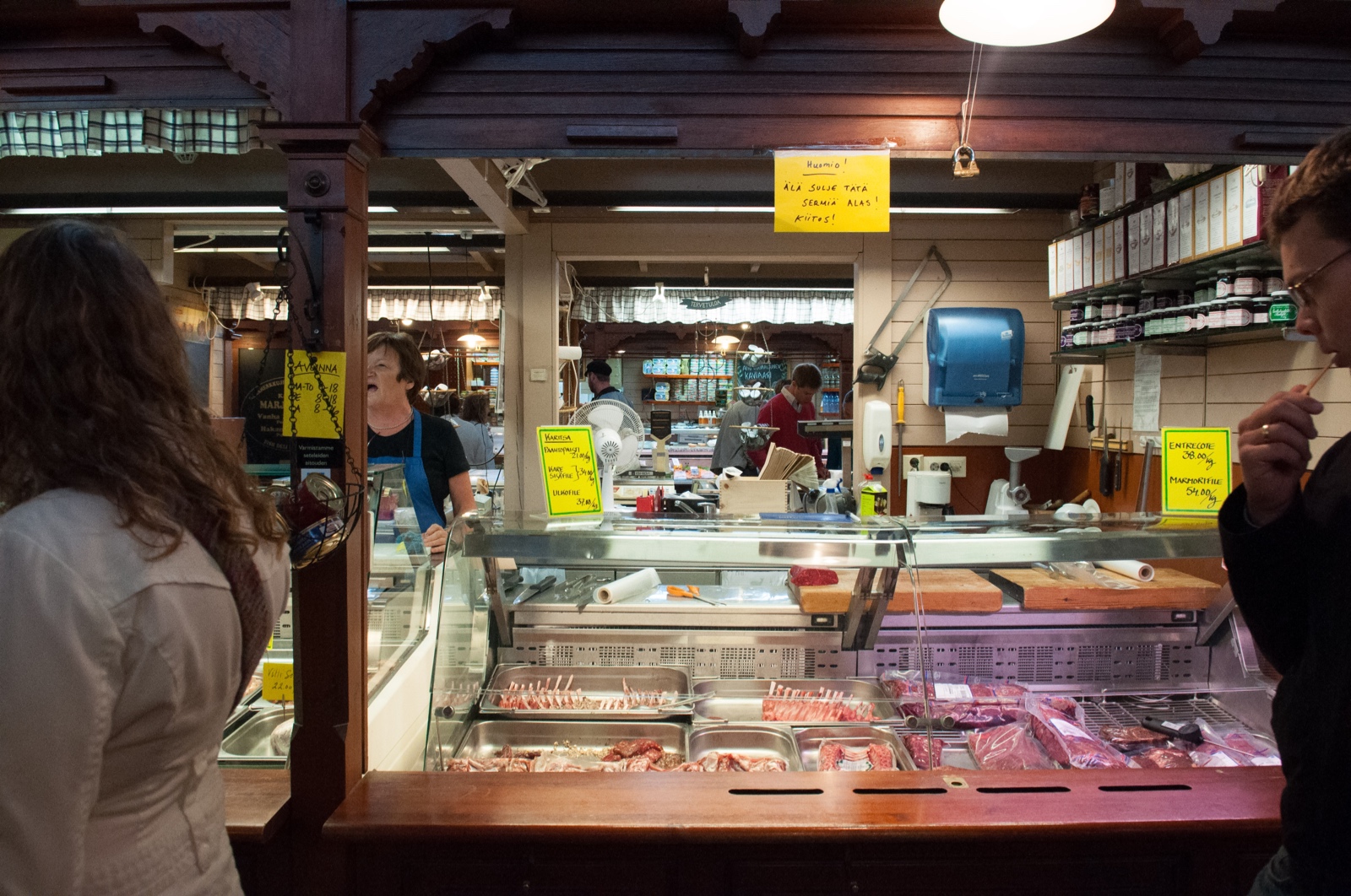 In der Markthalle in Helsinki